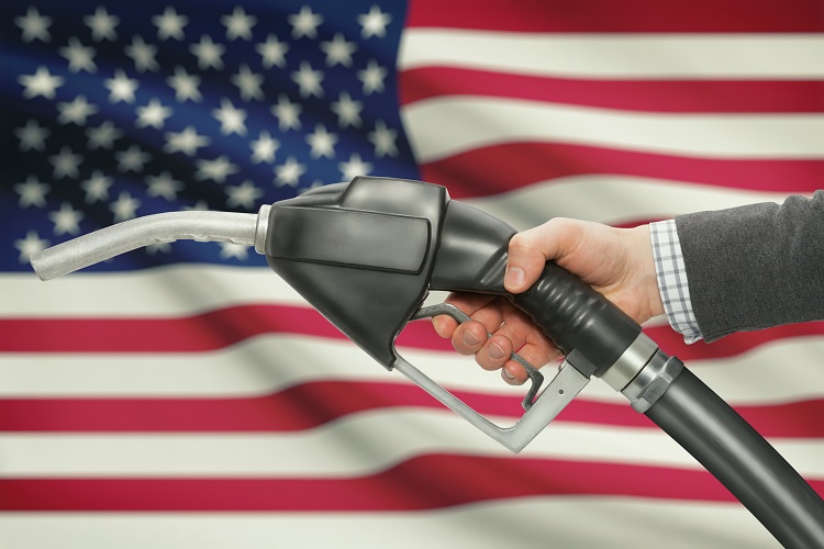 Market improves over struggling US stockpiles