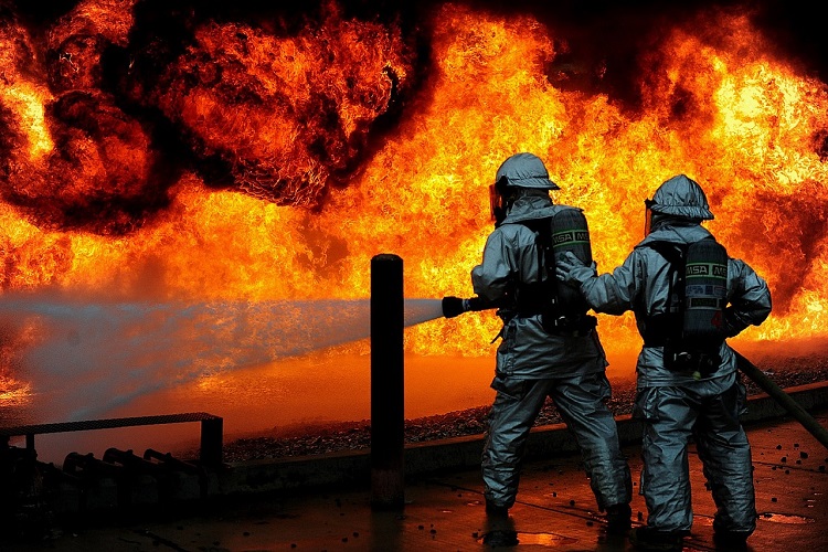 Explosion in ruptured pipeline in Mexico